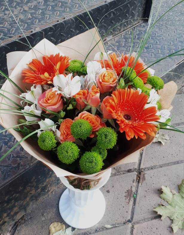 Букет цветов из: Герберы, Хризантемы, Альстромерии и Розы в Зуе