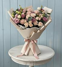 Букет цветов из:  Розы и Лизиантусы в Зуе