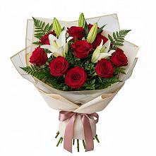 Букет цветов из:  Лилии и Розы в Зуе