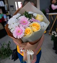 Букет цветов из:  Герберы, Розы и Хризантемы в Зуе