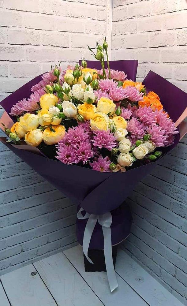 Букет цветов из: Хризантемы и Розы в Зуе