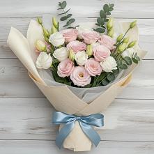 Букет цветов из:  Лизиантусы #REPLACE_PRED# Зуе