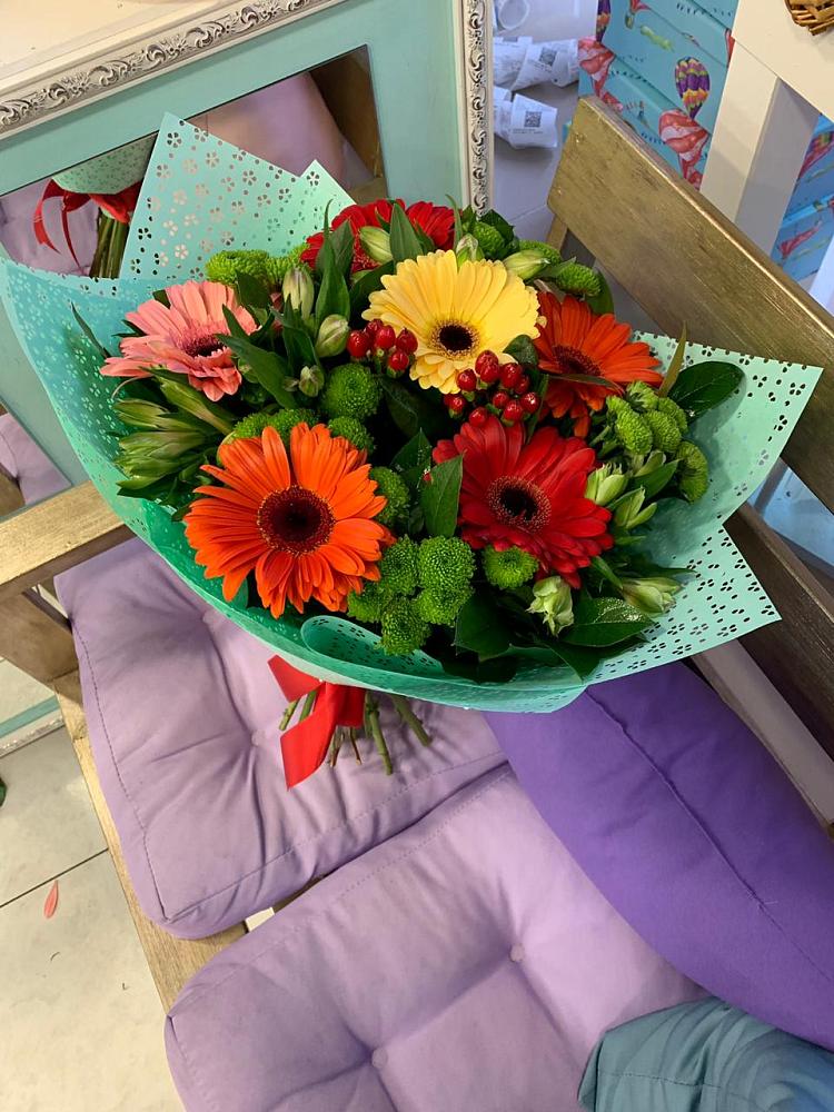 Букет цветов из: Герберы, Хризантемы и Альстромерии в Зуе