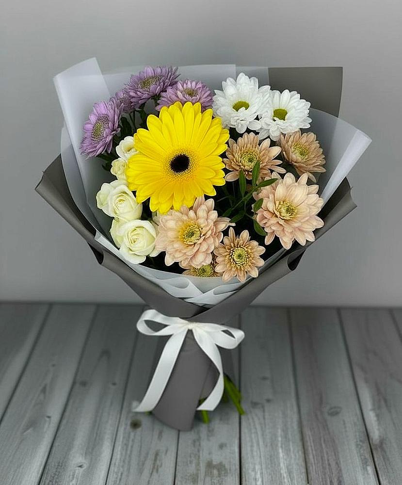 Букет цветов из: Розы, Герберы и Хризантемы в Зуе