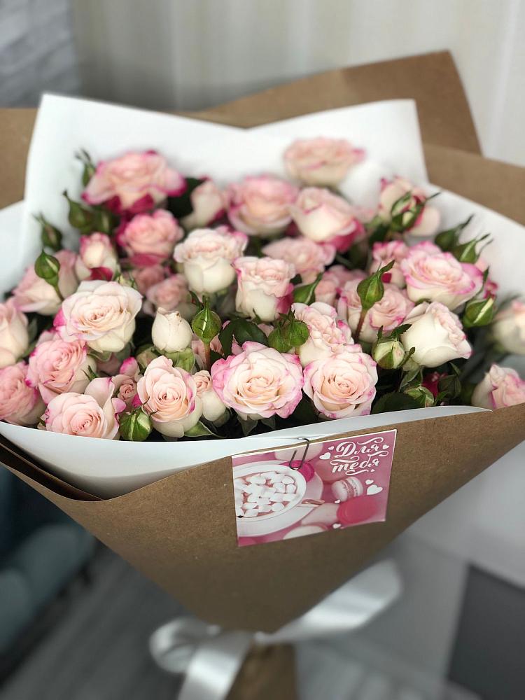 Букет цветов из: Розы в Зуе