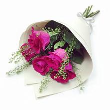 Букет цветов из:  Розы в Зуе