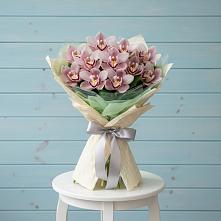 Букет цветов из:  Орхидеи и Розы в Зуе