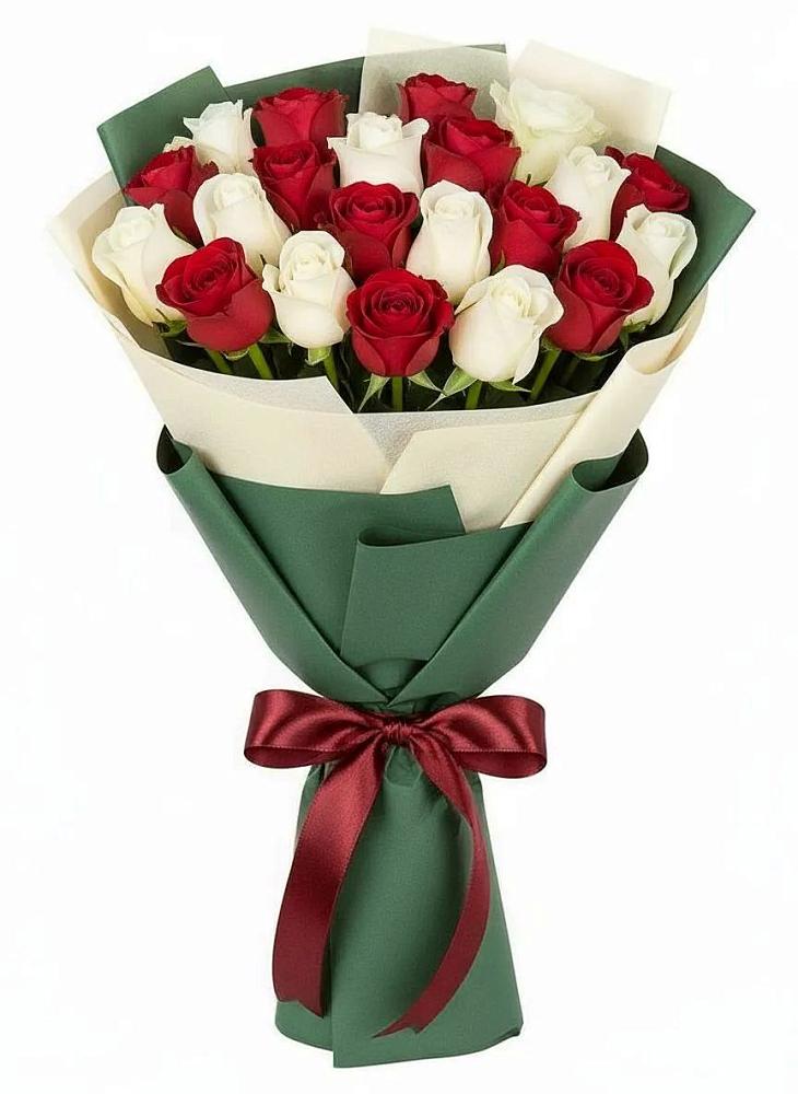 Букет Микс из красных и белых роз в Зуе