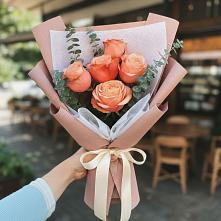 Букет цветов из:  Розы #REPLACE_PRED# Зуе