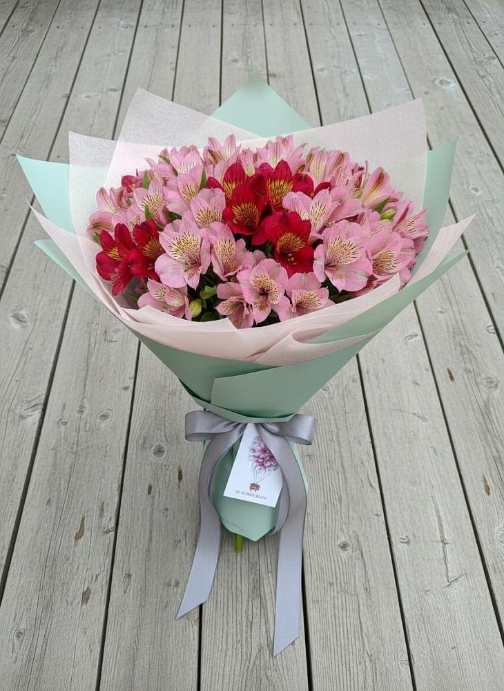 Букет цветов из: Альстромерии в Зуе
