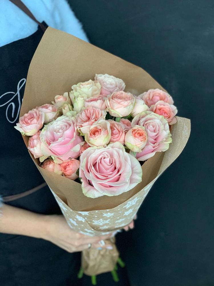 Букет цветов из: Хризантемы и Розы в Зуе