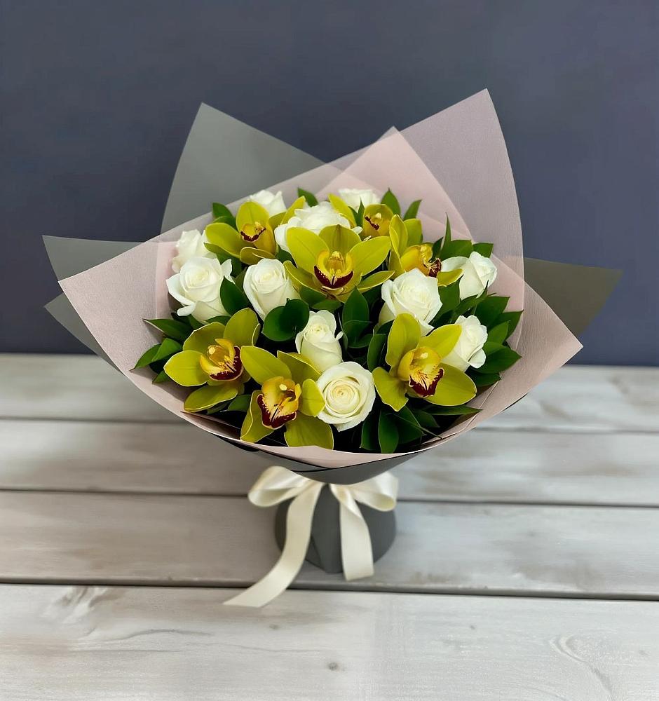 Букет цветов из: Орхидеи и Розы в Зуе